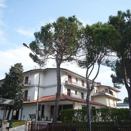 Hotel International Σιρμιόνε Εξωτερικό φωτογραφία