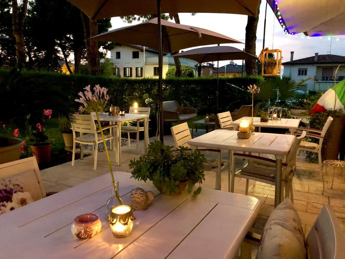 Hotel International Σιρμιόνε Εξωτερικό φωτογραφία