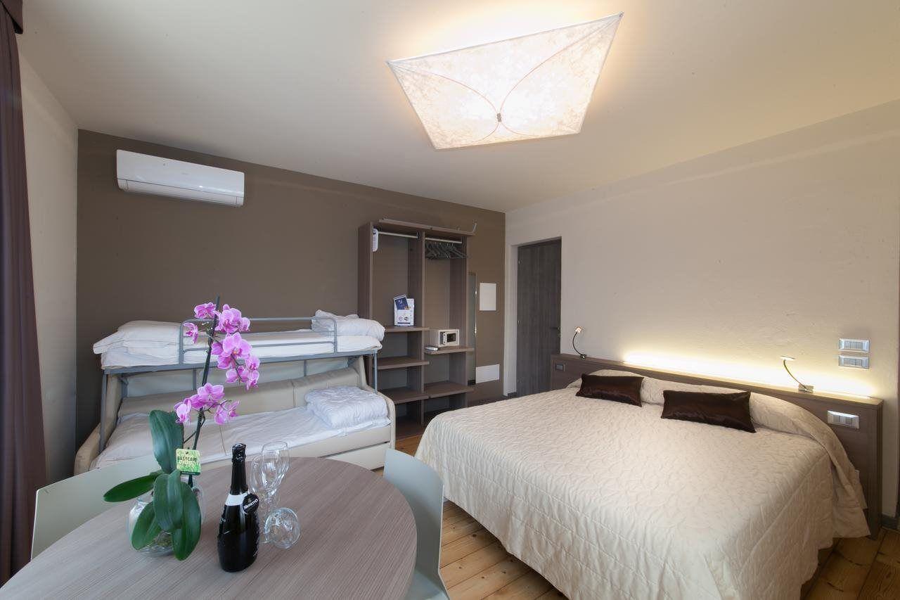 Hotel International Σιρμιόνε Δωμάτιο φωτογραφία