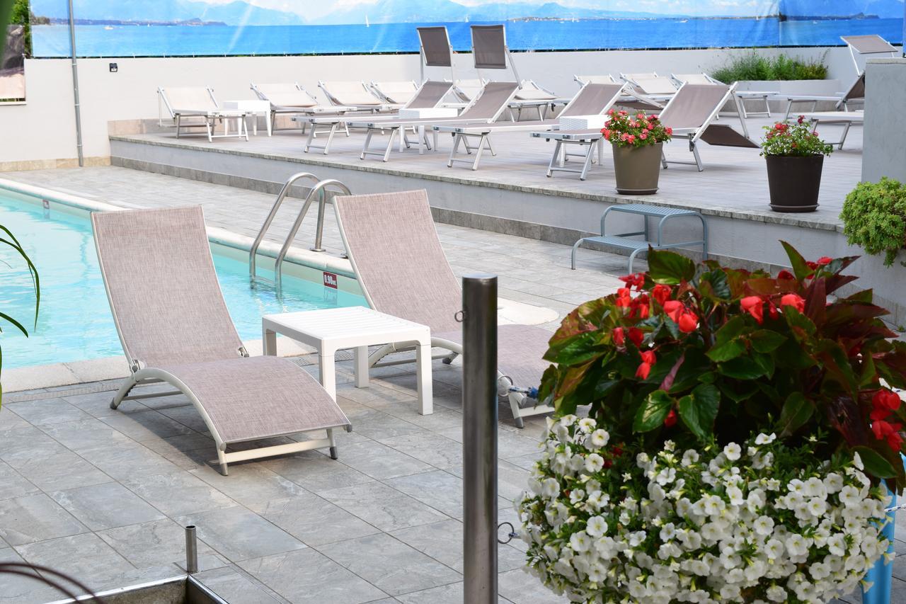 Hotel International Σιρμιόνε Εξωτερικό φωτογραφία
