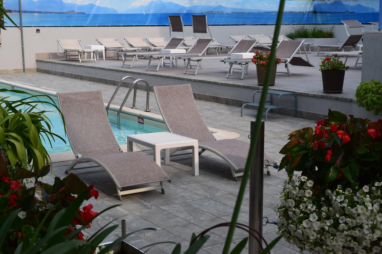 Hotel International Σιρμιόνε Εξωτερικό φωτογραφία