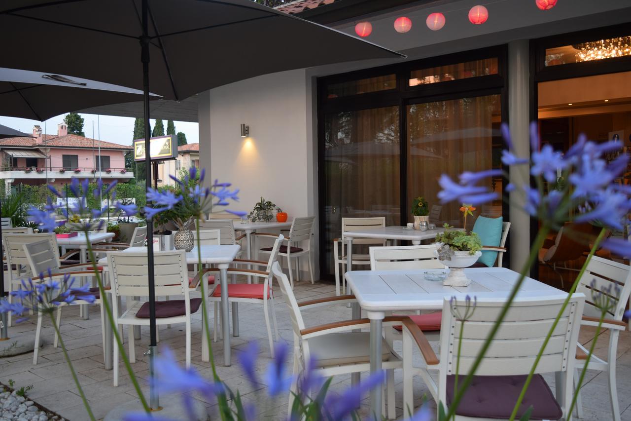 Hotel International Σιρμιόνε Εξωτερικό φωτογραφία