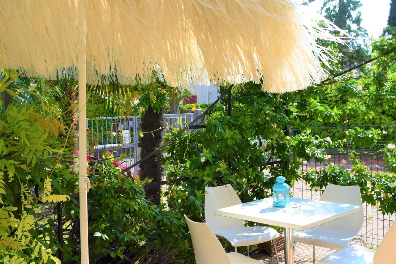 Hotel International Σιρμιόνε Εξωτερικό φωτογραφία