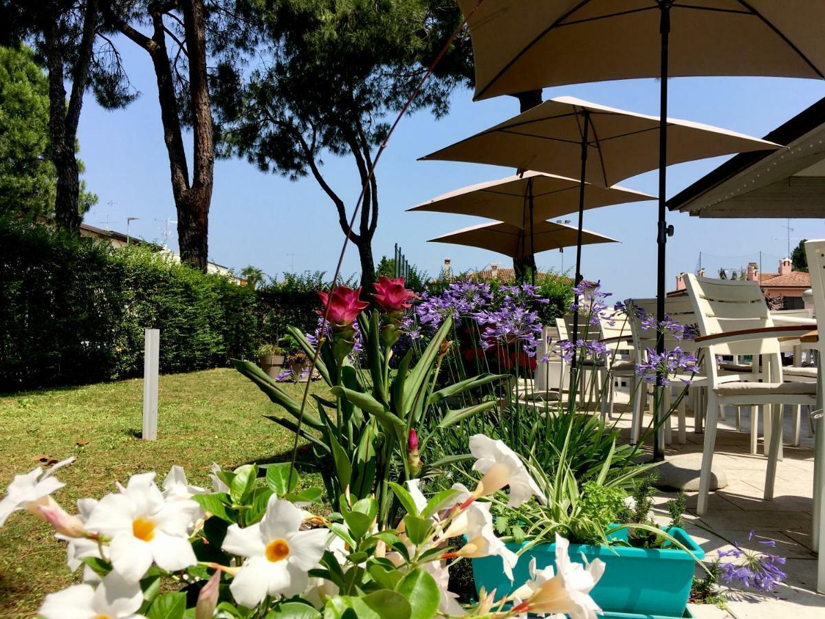 Hotel International Σιρμιόνε Εξωτερικό φωτογραφία