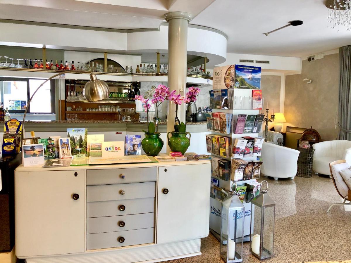 Hotel International Σιρμιόνε Εξωτερικό φωτογραφία